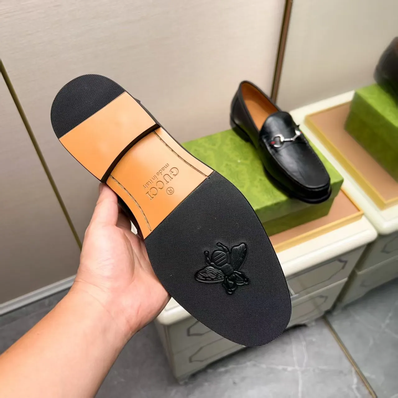 Men's men's shoes 💰460 🆘【GUCCI】Gucci ·🐂里· Hot-selling pea shoes top brand luxury, top quality, the latest fashion pea shoes.. The upper is made of original first-layer cowhide. (Full first-layer water-dyed 🐂 leather·inner). The original stylish and stylish soft rubber wear-resistant and non-slip outsole is light and comfortable on the foot, available in black! Matching code: 38-44 (customized at 45.46.47)